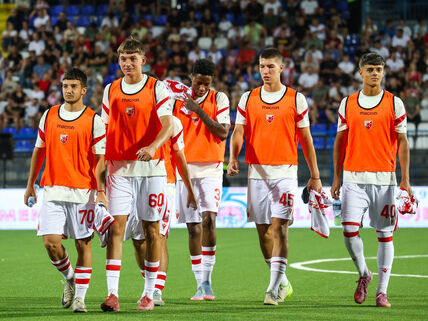 Mladi fudbaleri Crvene zvezde, Matej Gaštarov sa brojem 60.