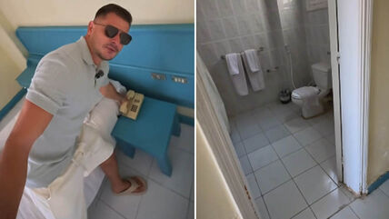 Turista pokazuje sobu i kupatilo u all inclusive hotelu u Egiptu
