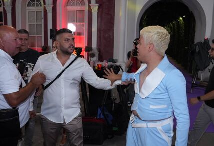 Asmin nasrnuo na Uroša Stanića na žurki posle Elite