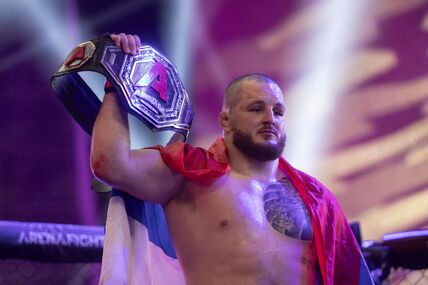 Jovan Leka, srpski MMA borac.