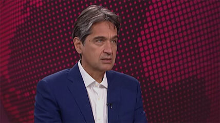 Dr Svetozar Putnik u beloj košulji i tamnoplavom sakou