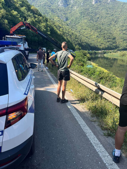 Vozilo sletelo u jezero Međuvršje
