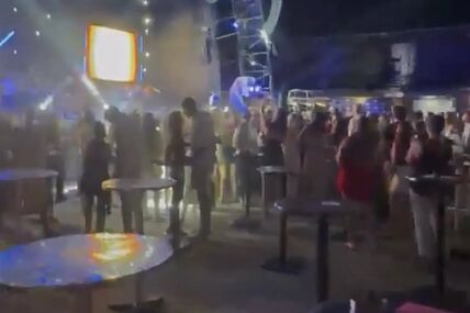 Jakov Jozinović nastupao u praznom klubu u Budvi: Pukla bruka