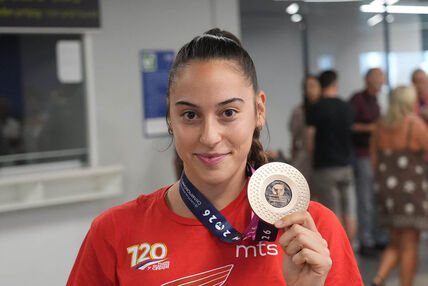 Adriana Vilagoš 6.jpg
