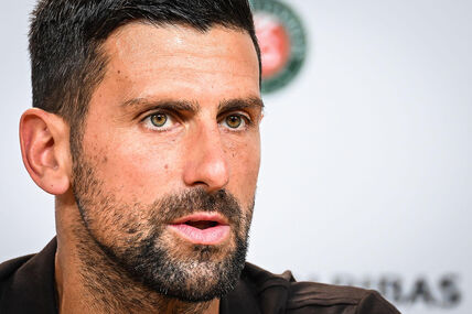 Novak Đoković izbliza kadar.