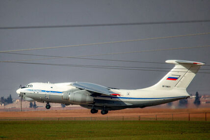 ruski avion Iljušin (2).jpg