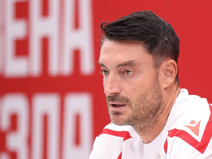 Trener Crvene zvezde Albert Rijera.
