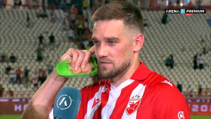 Timi Maks Elšnik na utakmici Crvena zvezda - Viktorija Plzenj daje izjavu.