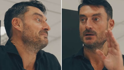 Albert Rijera drži govor fudbalerima Crvene zvezde.