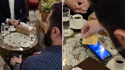 predsednik Sirije plaća karticom.jpg