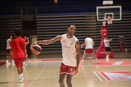 Ibon Navaro trening Crvene zvezde (4).jpg