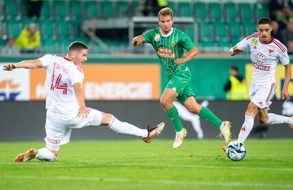 Kristijan Manrike desno, na meču Debrecina i Rapida