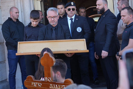Sahrana Ratko Mladić (23).jpg
