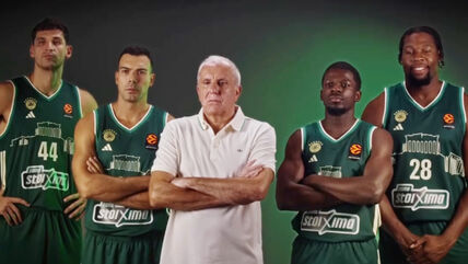 Željko Obradović i ekipa Panatinaikosa u novim dresovima