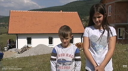 Deca ostala bez oca a ljudi im sagradili novu kuću.png