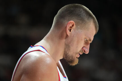 Nikola Jokić zagledan u dresu Srbije