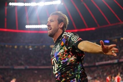 Hari Kejn proslavlja gol na meču Bajern - Union Berlin