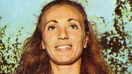 Vera Nikolić pozira