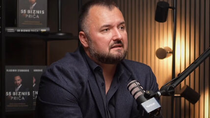 Milan Mačvan daje intervju za Biznis priče.