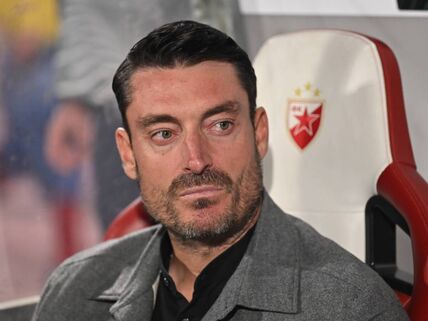 Trener Crvene zvezde Albert Rijera.