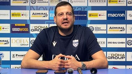 Nenad Lalatović na konferenciji za novinare u Novom Pazaru