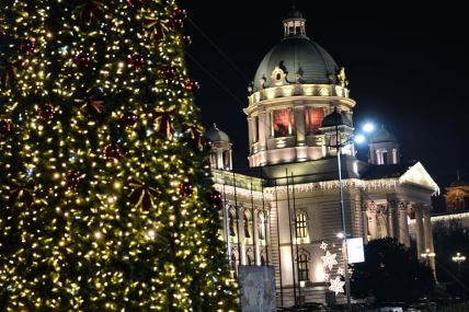 Cene ukrasa za Novu godinu