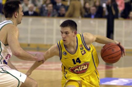 Beno Udrih u dresu Makabija, 2003. godina