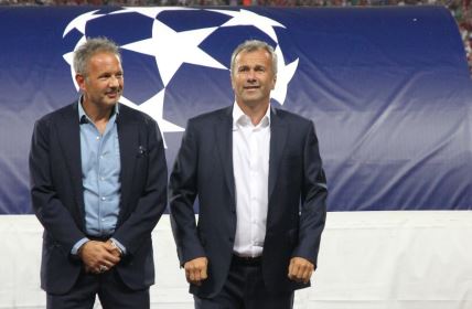 Siniša Mihajlović i Dejan Savićević na svečanom defileu na satadionu "Rajko Mitić" pred utakmicu Lige Šampiona Crvena zvezda - Napoli