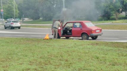 Novi Beograd - Zapalio se auto