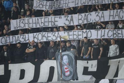 Partizan Grobari vređanje Slaviša Kokeza