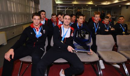 Juniorska reprezentacija Srbije vicešampion sveta: Doček na aerodromu