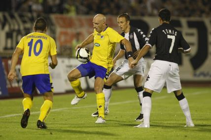 Nenad Mirosavljevic kao fudbaler Apoela iz Nikozija Kipar na utakmici kvalifikacija za UEFA Ligu sampiona protiv Partizana 2009.