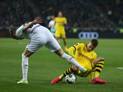 Bundesliga 25. kolo borusija Menhengladbah Borusija Dortmund 1:2