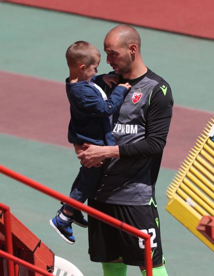 Milan Borjan Snežana i Filip gledali Zvezdu