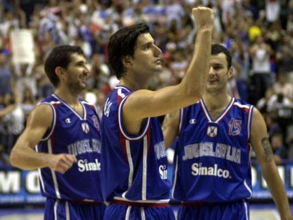 Jugoslavija Argentina 84:77 finale 2002 Indijanapolis ceo snimak YouTube sećanja Mondo 