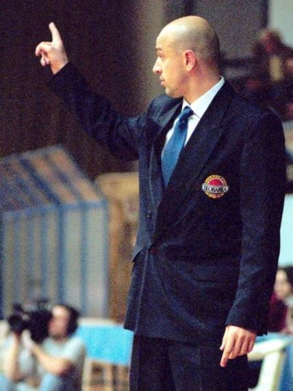 Sezona 1997 1998 košarka SR Jugoslavija devedesete najbolja sezona Beobanka Zvezda Partizan