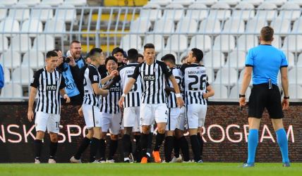 Partizan - Zvezda 163. večiti derbi prijava navijači kao fotografi