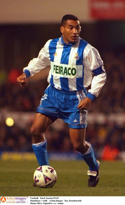 Football - Stock Season 99/00 Mandatory Credit - Action Images / Roy Beardsworth. Mauro Silva, Deportivo La Coruna.