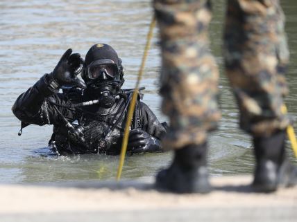 splav freestyler, pretres, policija, ronilac, ronioci 025.jpeg