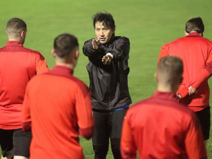 Kacuhito Kinosi pomocni trener fudbalera reprezentacije Srbije trening u sportskom centru FSS, Stara Pazova 22.03.2021. godine Foto: Marko Metlas Fudbal, Srbija, Trening