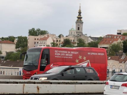 crvena zvezda proslava reka bal na vodi