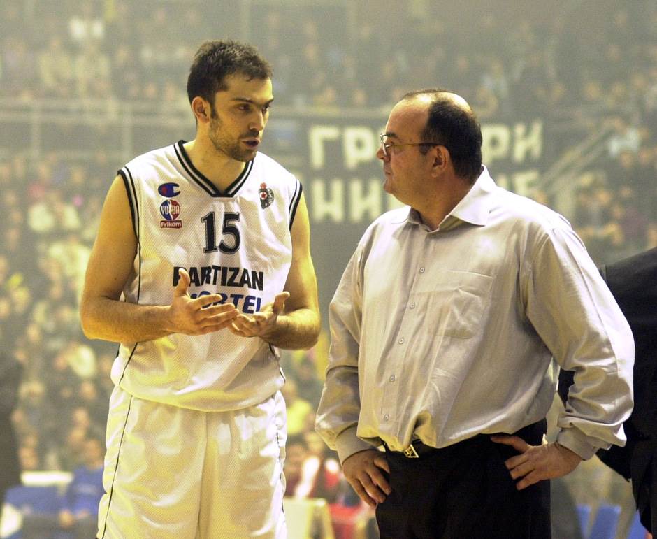 Ko je žena Duška Vujoševića?