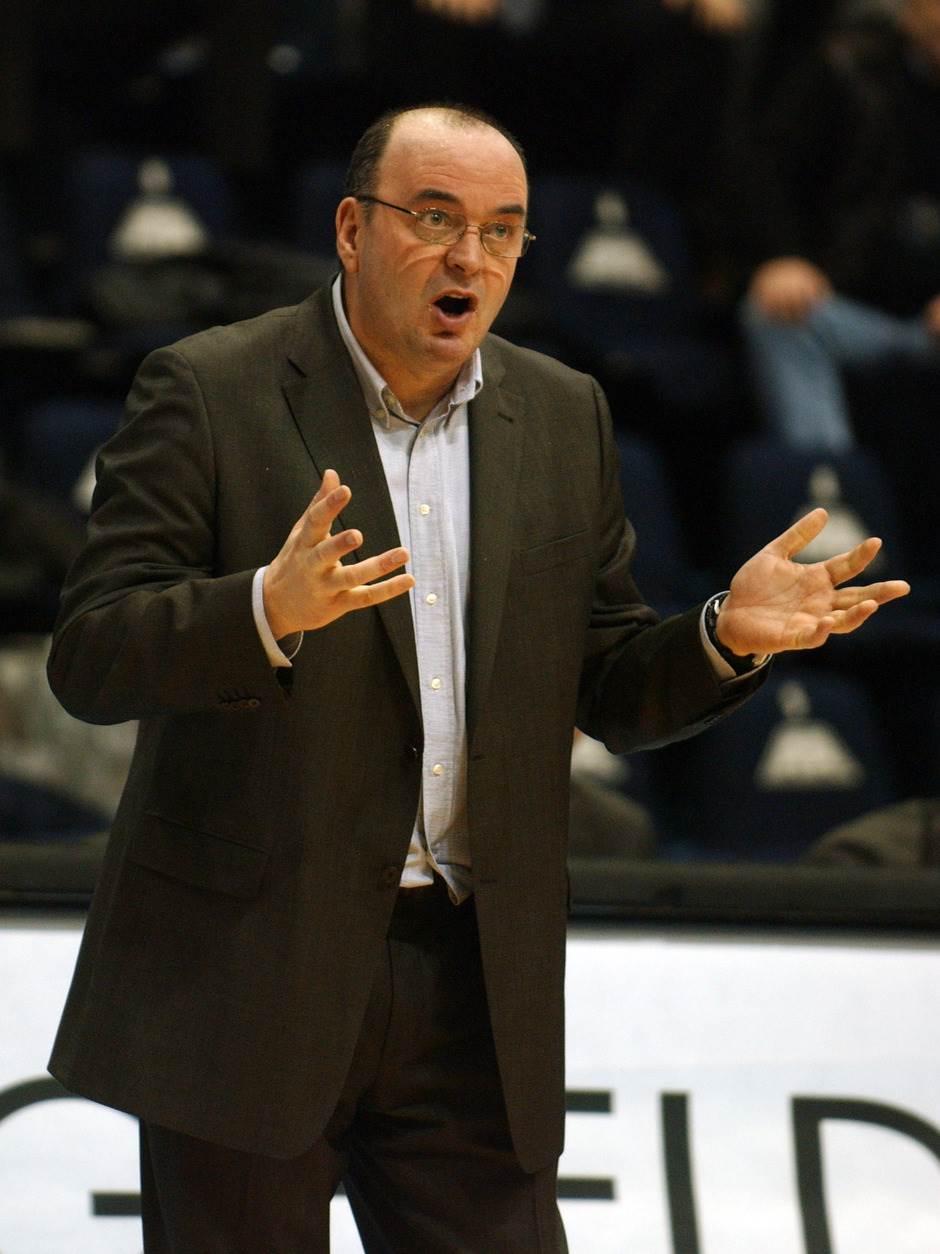 Ko je žena Duška Vujoševića?