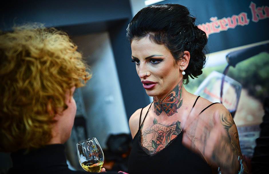 jelena krunic nova frizura