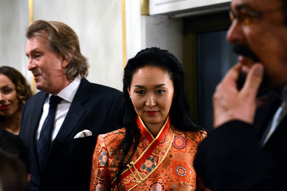 Stiven Sigal stigao u Beograd društvo mu pravi Danijela Karić