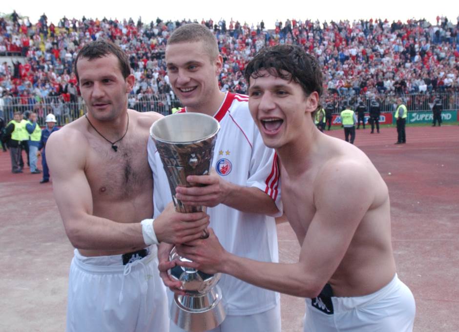 Nemanja Vidić slavi 40 rođendan