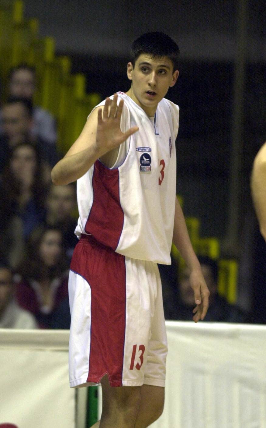 Audi Milka Bjelice propao kroz garažni lift zgrade na Vračaru