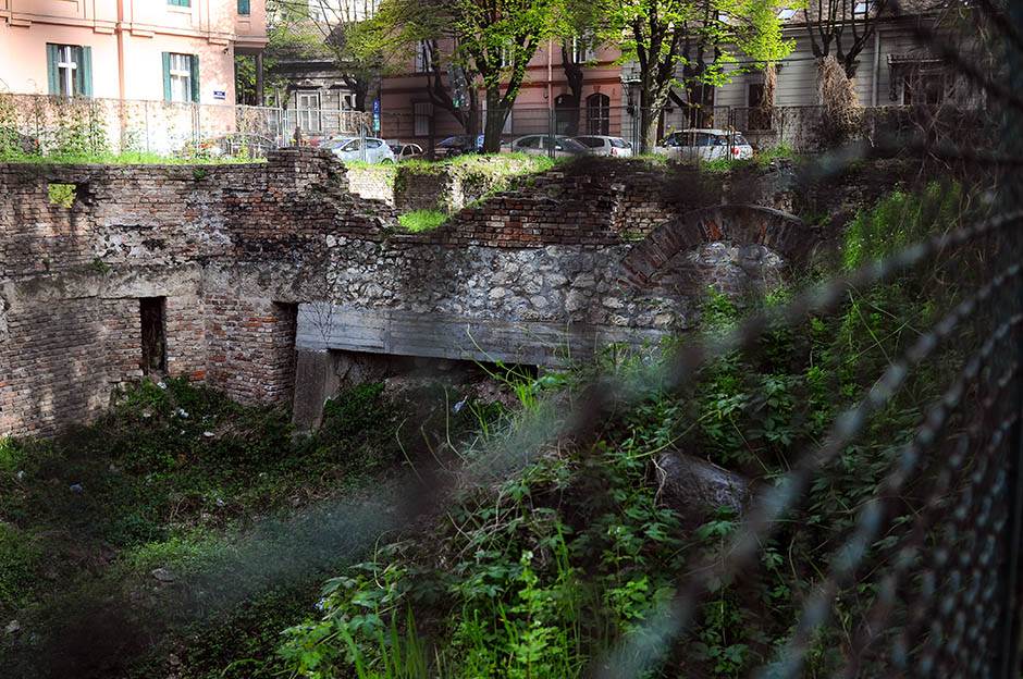 Istorija -  Bombardovanje Beograda - Stradanje Narodne biblioteke