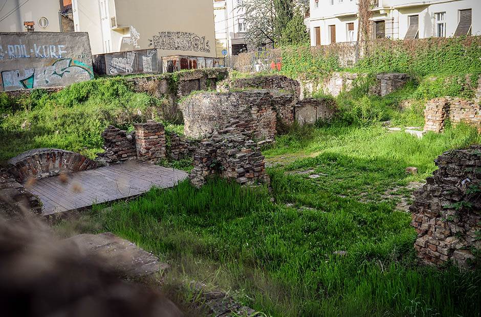 Istorija -  Bombardovanje Beograda - Stradanje Narodne biblioteke