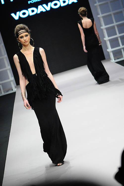 Melina Džinović tražila da joj biznismen kupi avion?